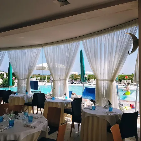 Готель Jesolopalace & 4*